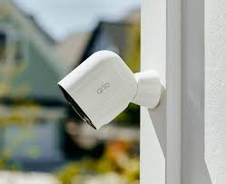 The Ultimate Guide to a Home Camera as Housewarming Gift