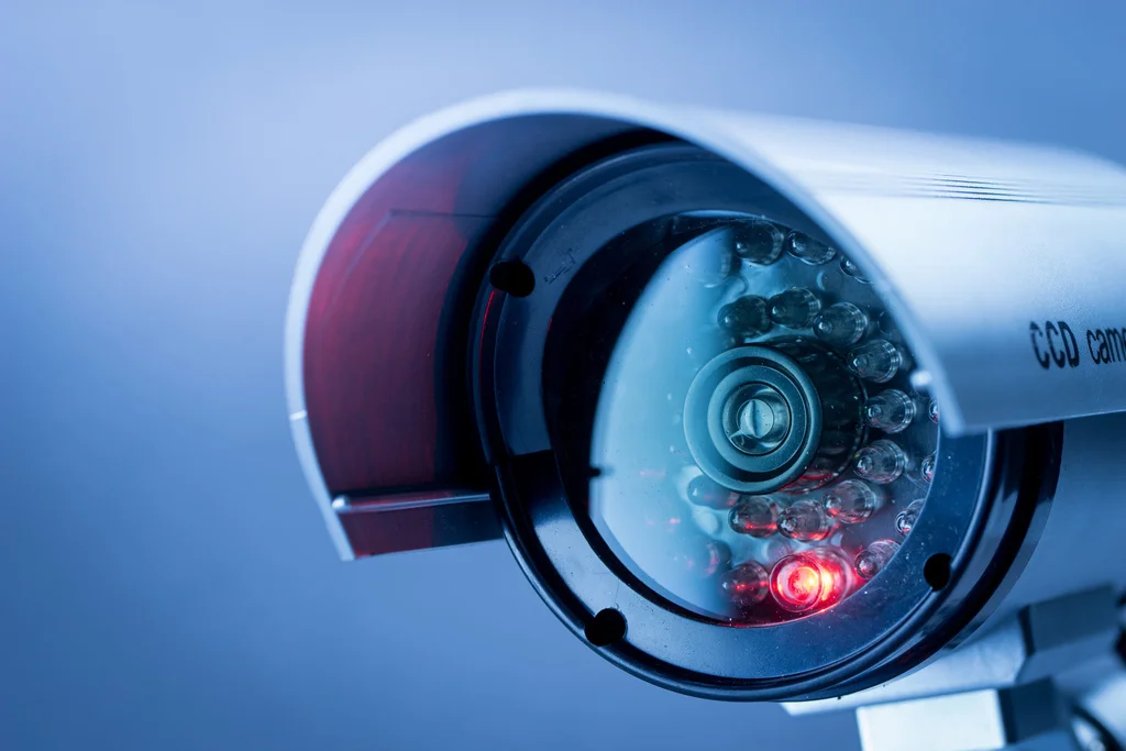 The Smart Homeowner’s Guide: Home Camera Must Have Accessories 2025