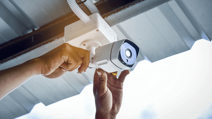 The Expert’s Guide to Buy a Commercial Home Camera